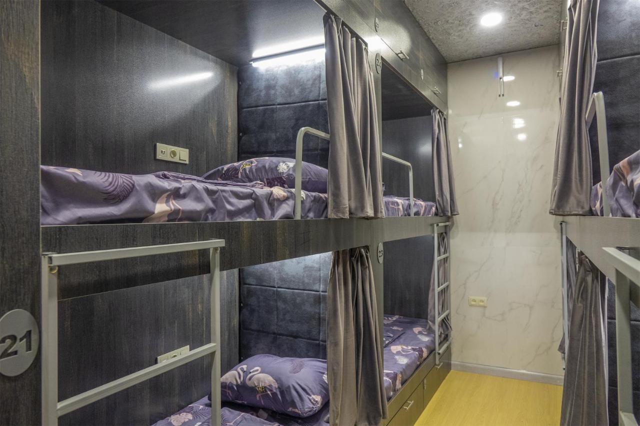 Midcity Hostel Erywań Zewnętrze zdjęcie